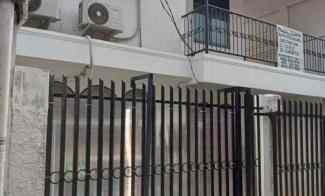 dijual rumah jl aren