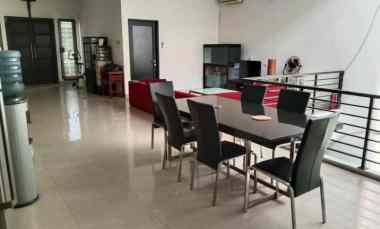 Murah Dijual Rumah Siap Huni 10x28 Cocok untuk Usaha di Arteri Gading