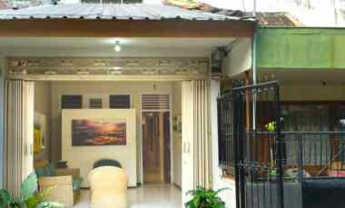 dijual rumah jl banda