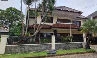 Rumah Asri di dalam Komplek Area jl. Bendi, Kebayoran Lama