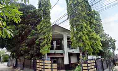 Rumah Hook Sayap Dago Kota Bandung dekat ITB