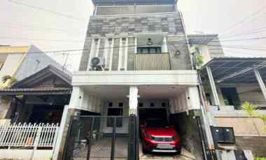 Rumah 3 Lantai Furnished di Komplek Buaran Duren Sawit Jakarta Timur