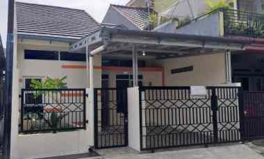 gambar dijual rumah jl bukit cimanggu city