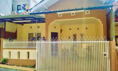 Dijual Rumah Komplek Sariwangi Jln Bukit Parongpong SIAP HUNI Bandung