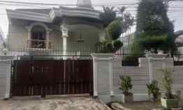 Rumah Mewah Full Furnished Jakarta Pusat SHM di Cempaka Putih