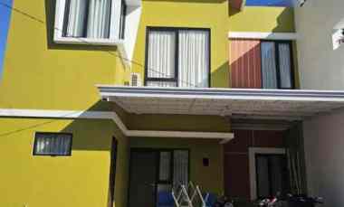 Rumah Hook Terawat sudah Renovasi di Ciganitri Buah Batu