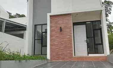 dijual rumah jl cigending ujungberung