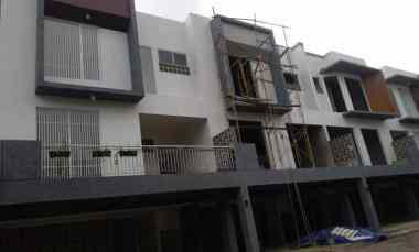 Rumah Baru Model Jepang di Cinere dekat Living Plaza dan Tol