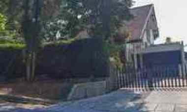 Dijual Rumah Luas di Mainroad Dago Cigadung Kota Bandung