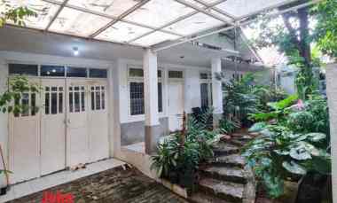 dijual rumah jl dempo