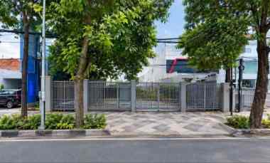 Pusat Kota jl Diponegoro Surabaya Area Komersial untuk Segala Usaha