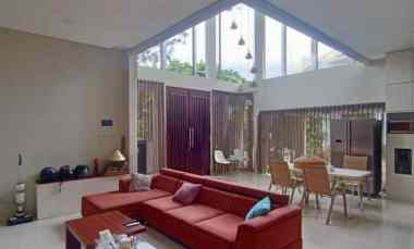 Dijual Cepat Rumah Mewah di Istana Sudirman Regency Siap Huni