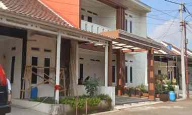 Dijual Rumah 2 Lantai Jalur Lingkar Selatan Full Furnished