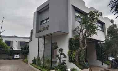 dijual rumah jl h miing