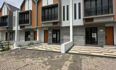 Hunian 2 Lantai Lokasi Private Cluster De Cassablanca Kota Malang