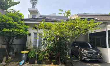 Rumah Bagus dalam Komplek dekat Tol Jatibening dan LRT Cikunir 1
