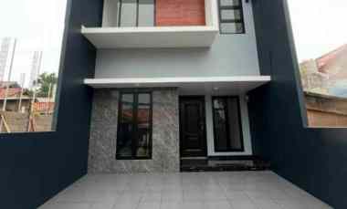 Rumah Baru 2 Lantai di Kalisari Pasar Rebo Jakarta Timur