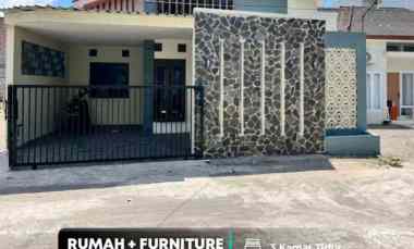 Rumah Free Furniture di jl. Kaliurang km 10 2,2 km ke Pasar Gentan