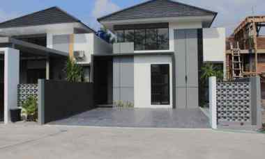 dijual rumah jl kaliurang km 12 5