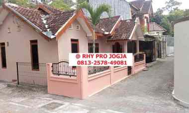Rumah Second dekat Ponpes Pandanaran Kampus UII Yogyakarta