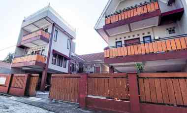 dijual rumah jl kaliurang km 14