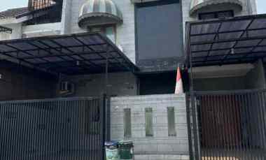dijual rumah jl katleya metland puri