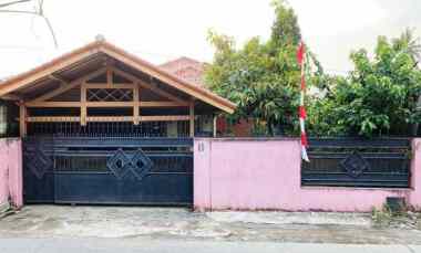 Rumah Dijual Cepat dekat Bandara Pondok Cabe, Mall The Park Sawangan