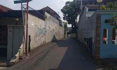 Rumah Dijual di Jl. Kebembem Raya