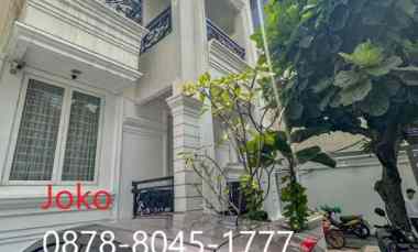 Rumah Mewah Klasik Modern jl Kebon Kacang-dekat Thamrin, Jakarta Pusat