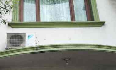 Rumah Tinggal Bisa untuk Kantor di Kemanggisan Raya, Jakarta Barat