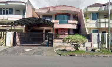 dijual rumah jl kembang elok utama puri