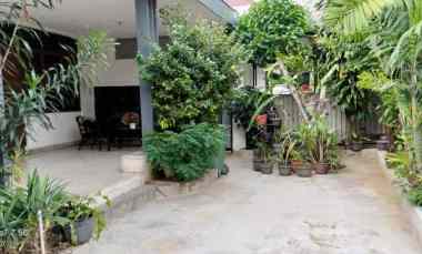 Dijual Cepat Rumah Clasik di Jakarta Pusat SHM Harga Nego