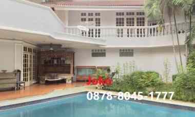 Rumah Dijual di Jl. Kertanegara