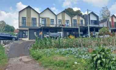 Dijual 1 Rumah Villa Ekslusif di Jalan Utama Kolonel Masturi Cimahi