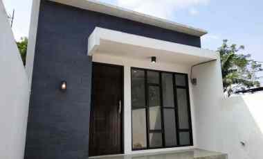 dijual rumah jl kp tenggilis rt 002 rw