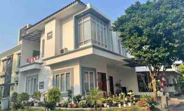 dijual rumah jl madrid utara