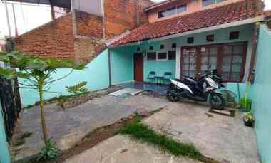 Rumah Dijual di Jl maleer IV