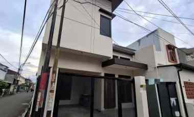 Rumah Dijual di JL MARS MARGAHAYU METRO BUAHBATU BANDUNG