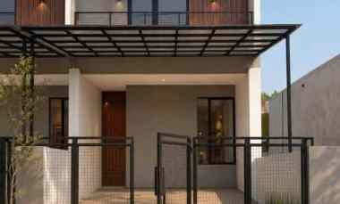 dijual rumah jl megapolitan cinere