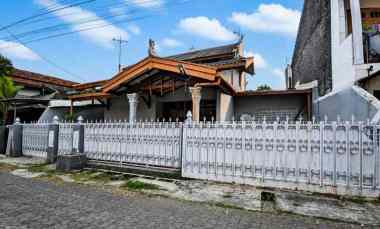 dijual rumah jl merkuri tata surya