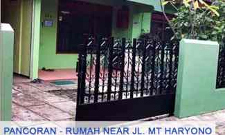 dijual rumah jl mt haryono pancoran