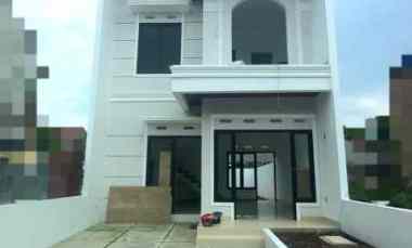 dijual rumah jl padasuka