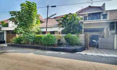 dijual rumah jl pahlawan revolusi