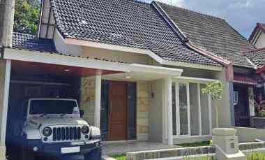 dijual rumah jl palagan