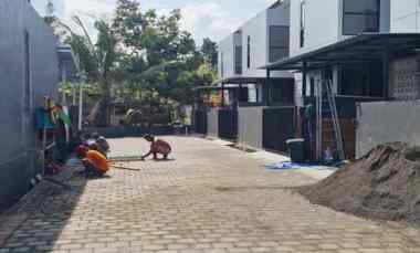 dijual rumah jl pantai kedungu no b2