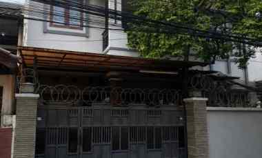 Rumah Dijual di Jl. Panti Asuhan, Otista