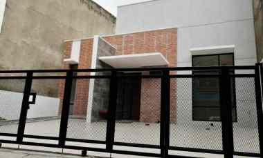 Rumah Dijual di Batununggal dekat Pasar Moderen Batununggal Indah