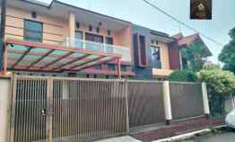 Rumah Semi Furnish 3 Lantai di Komplek Margahayu Pasteur Kota Bandung