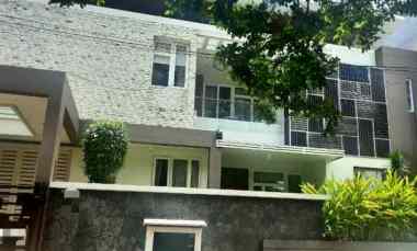 Rumah Siap Huni Mewah Furnished di dekat Tol Karawang Barat