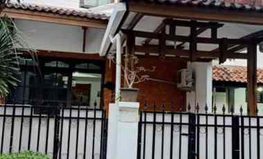 dijual rumah jl pondok kelapa duren